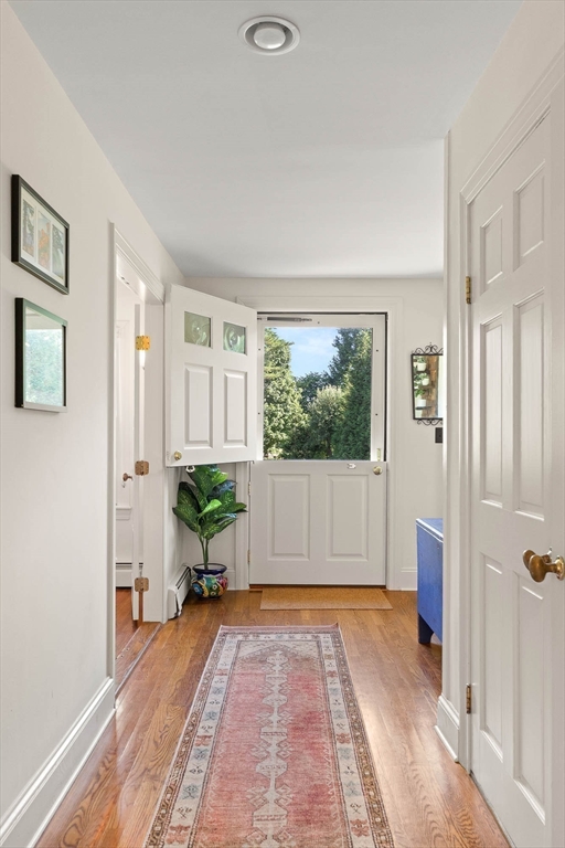 864 Bay Road