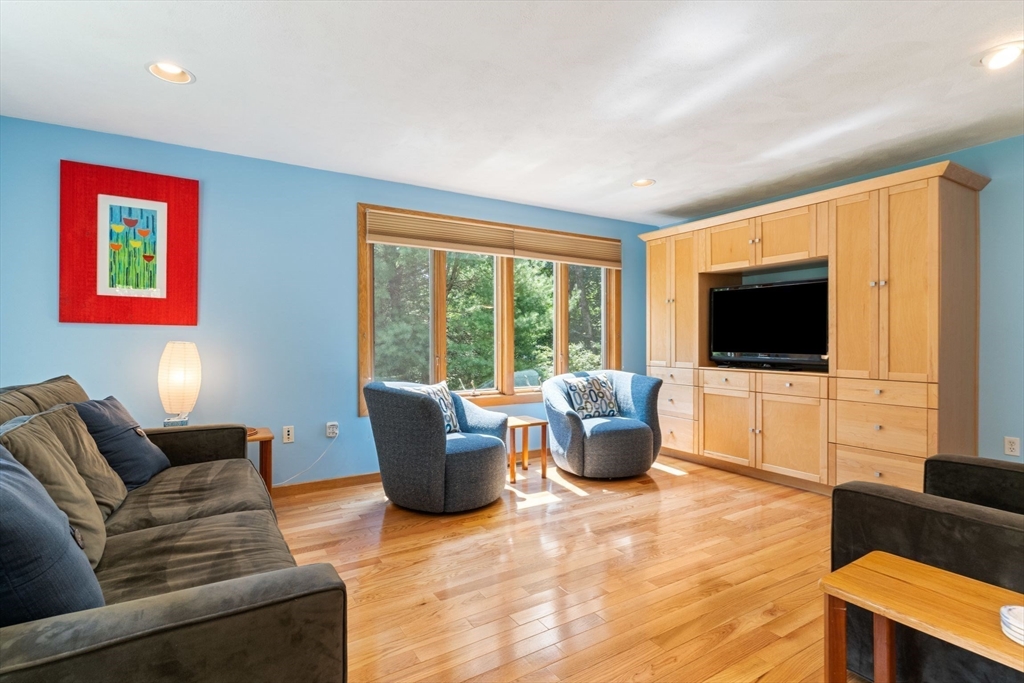 79 Reservation Rd