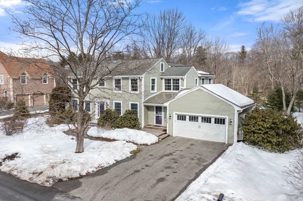 64 Holt Rd