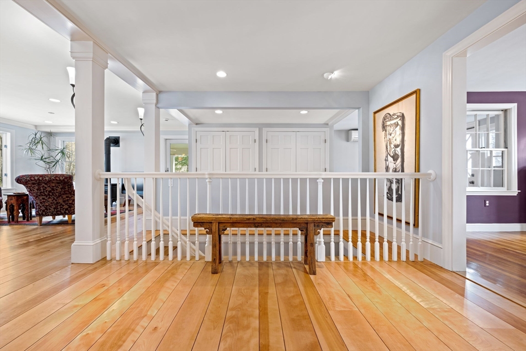 64 Holt Rd
