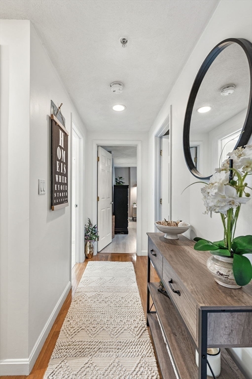 44 Friend St # B