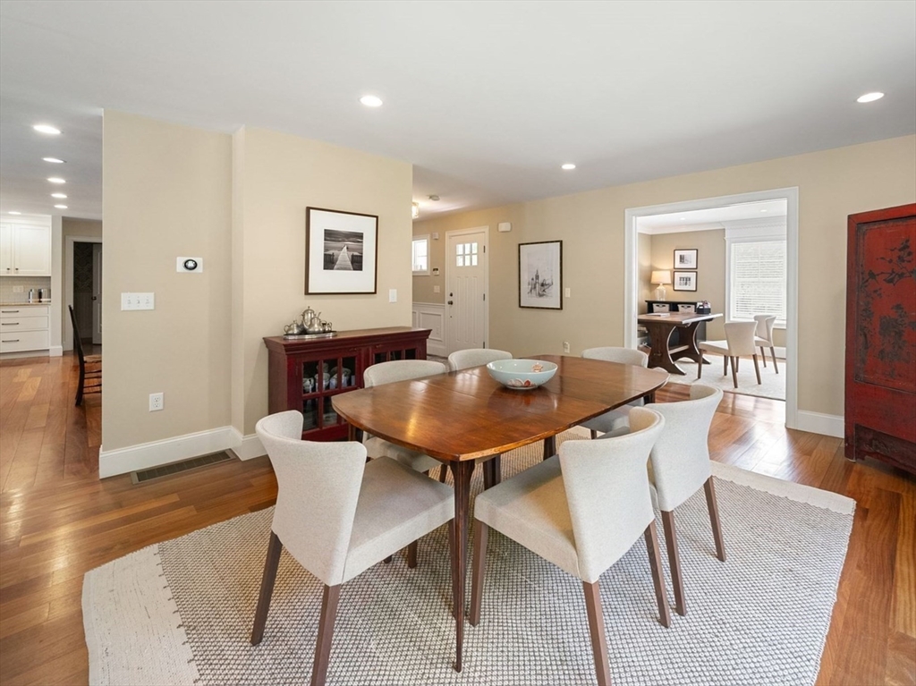 6 Appletree Ln