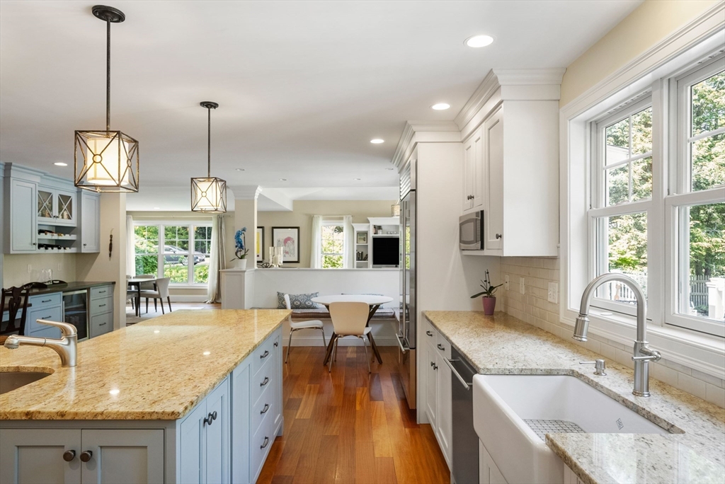 6 Appletree Ln