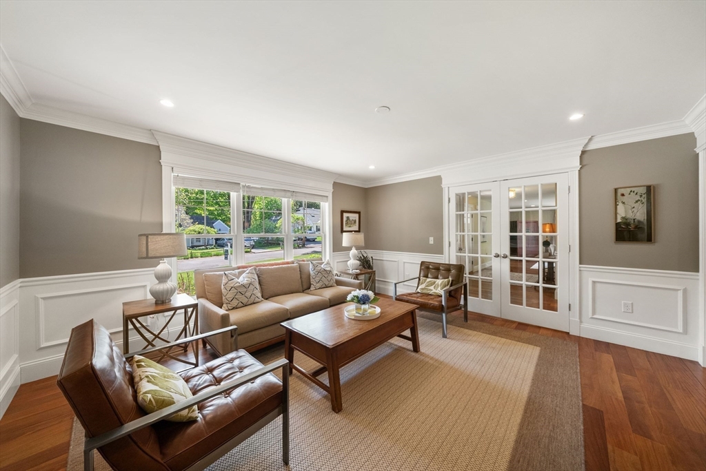 6 Appletree Ln