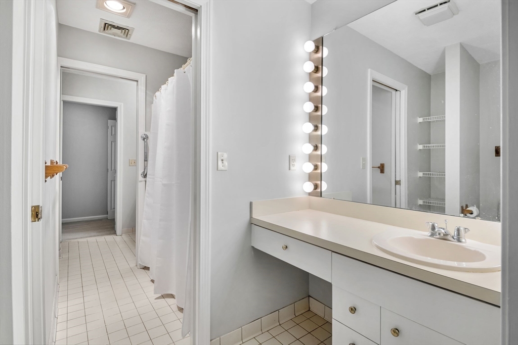 20 Ipswich Woods Dr Unit: 20