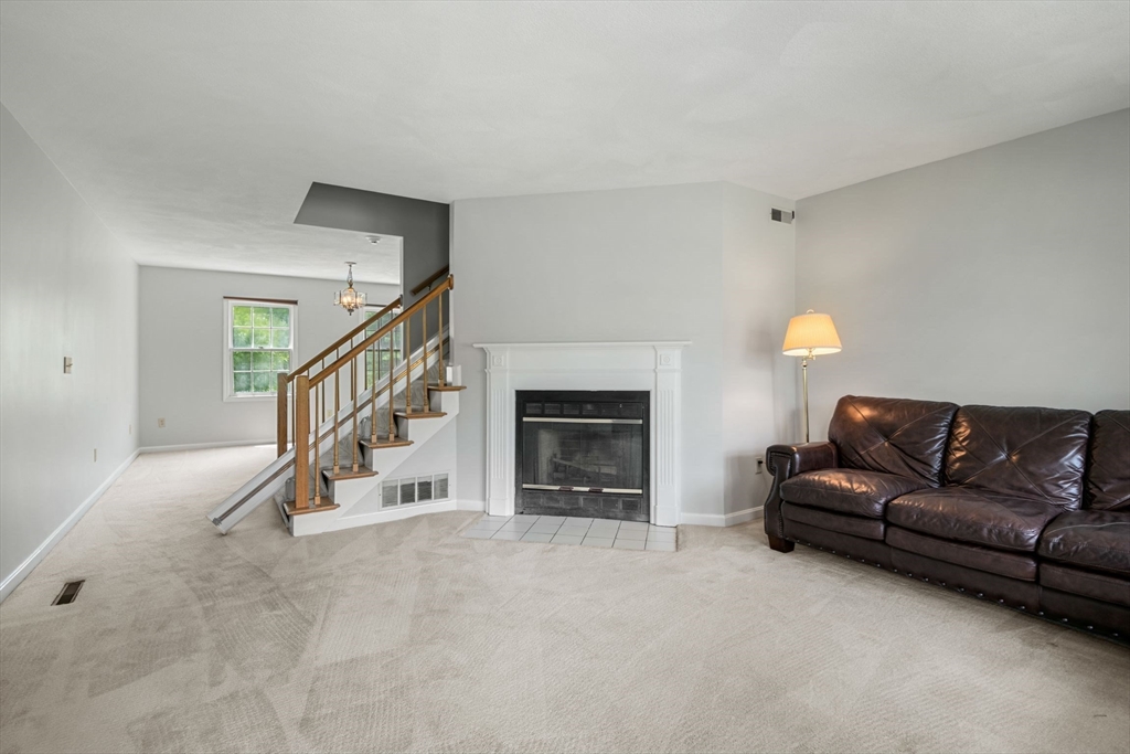 20 Ipswich Woods Dr Unit: 20