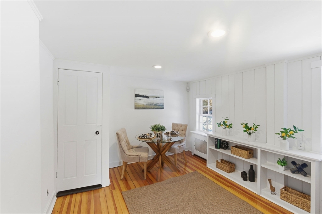 52 Salem St