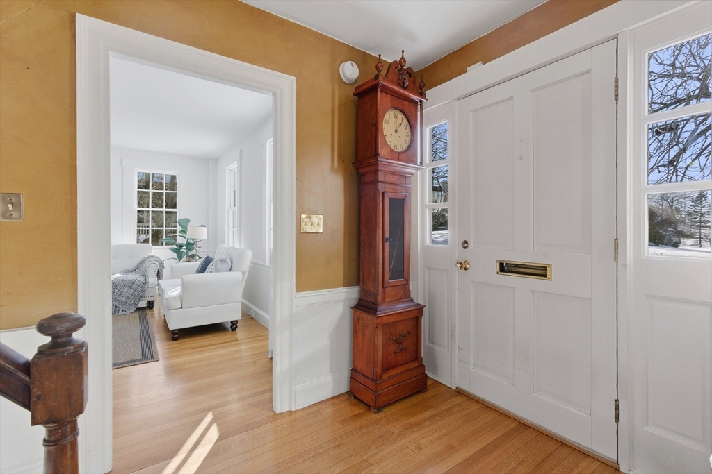 52 Salem St