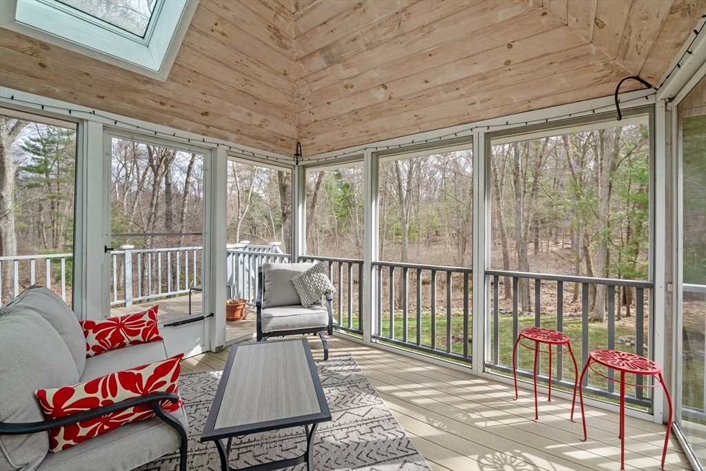 11 Brentwood Way
