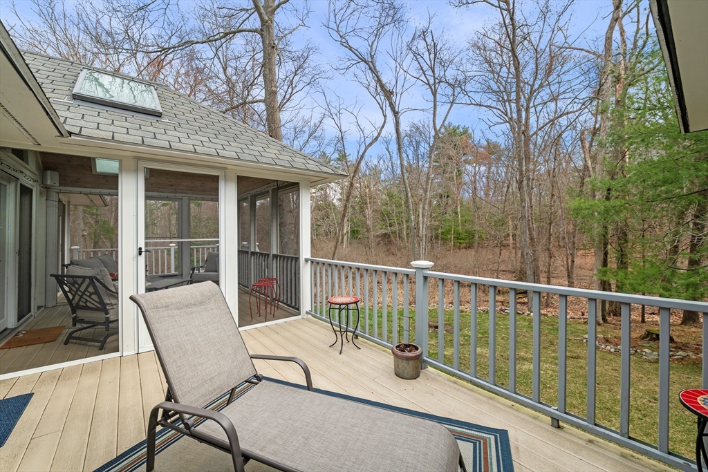 11 Brentwood Way