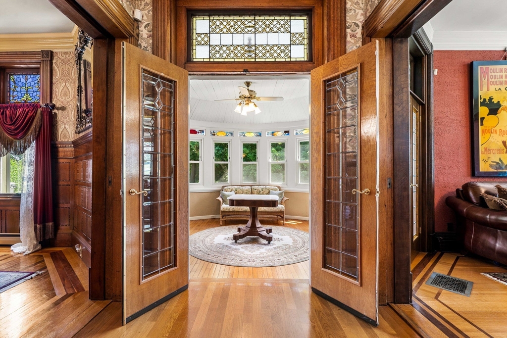 32 Belmont Ave