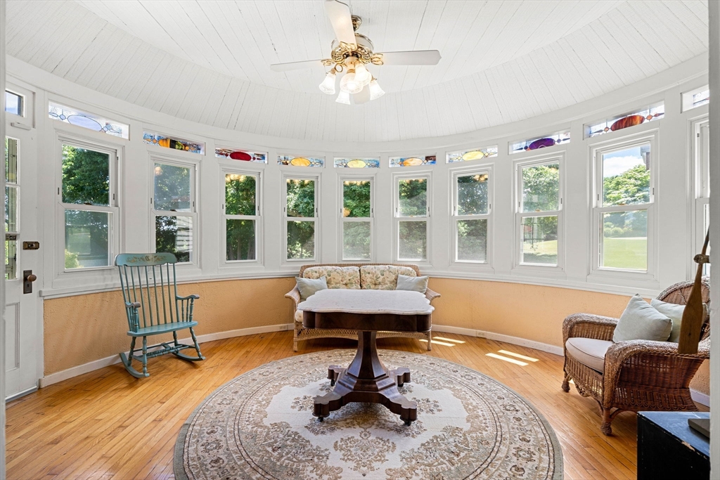 32 Belmont Ave