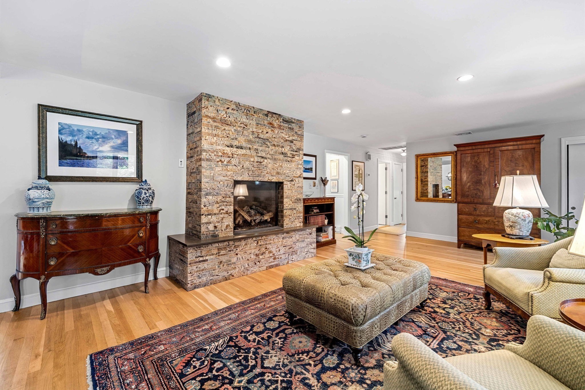 50 Holt Rd