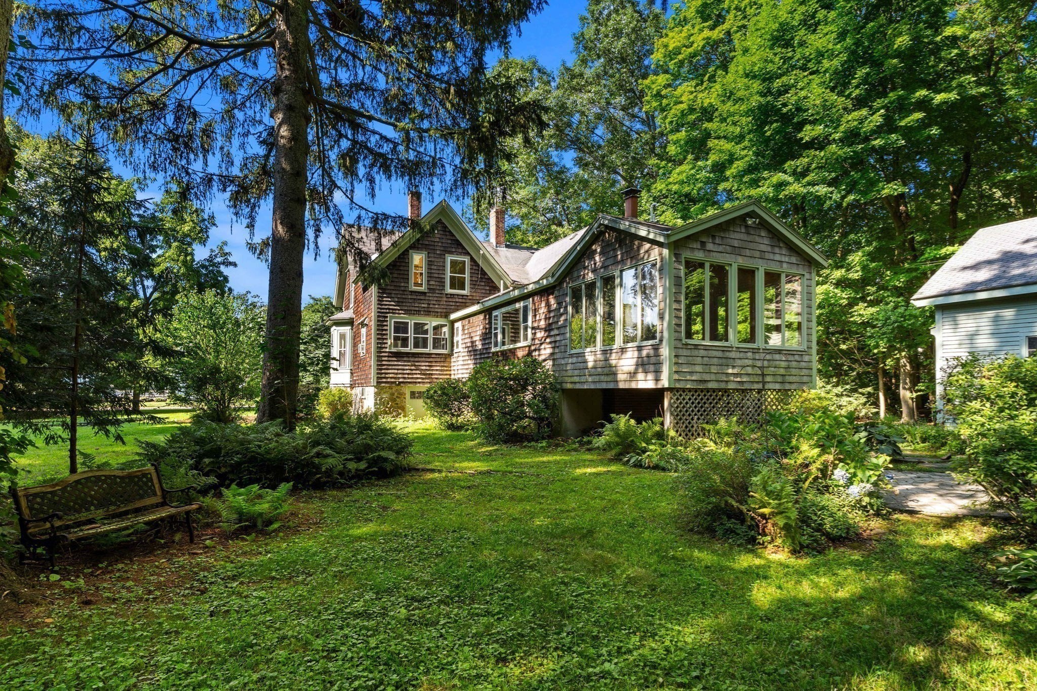 42 Walnut Rd