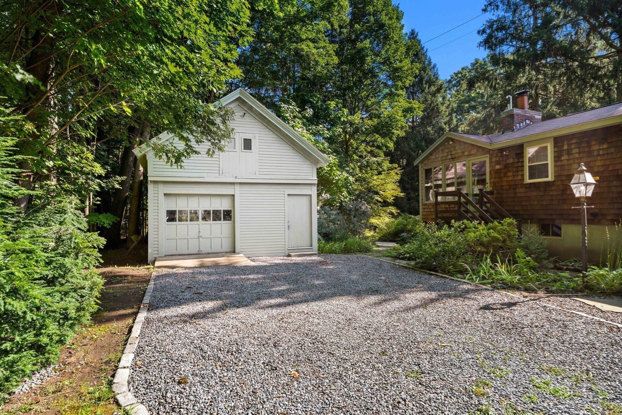 42 Walnut Rd