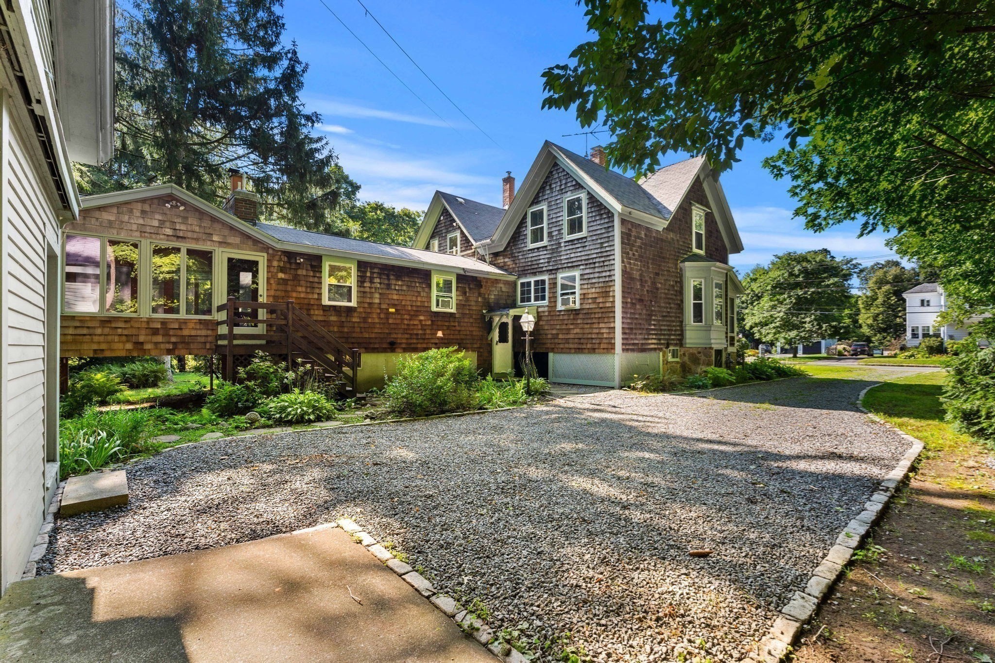 42 Walnut Rd