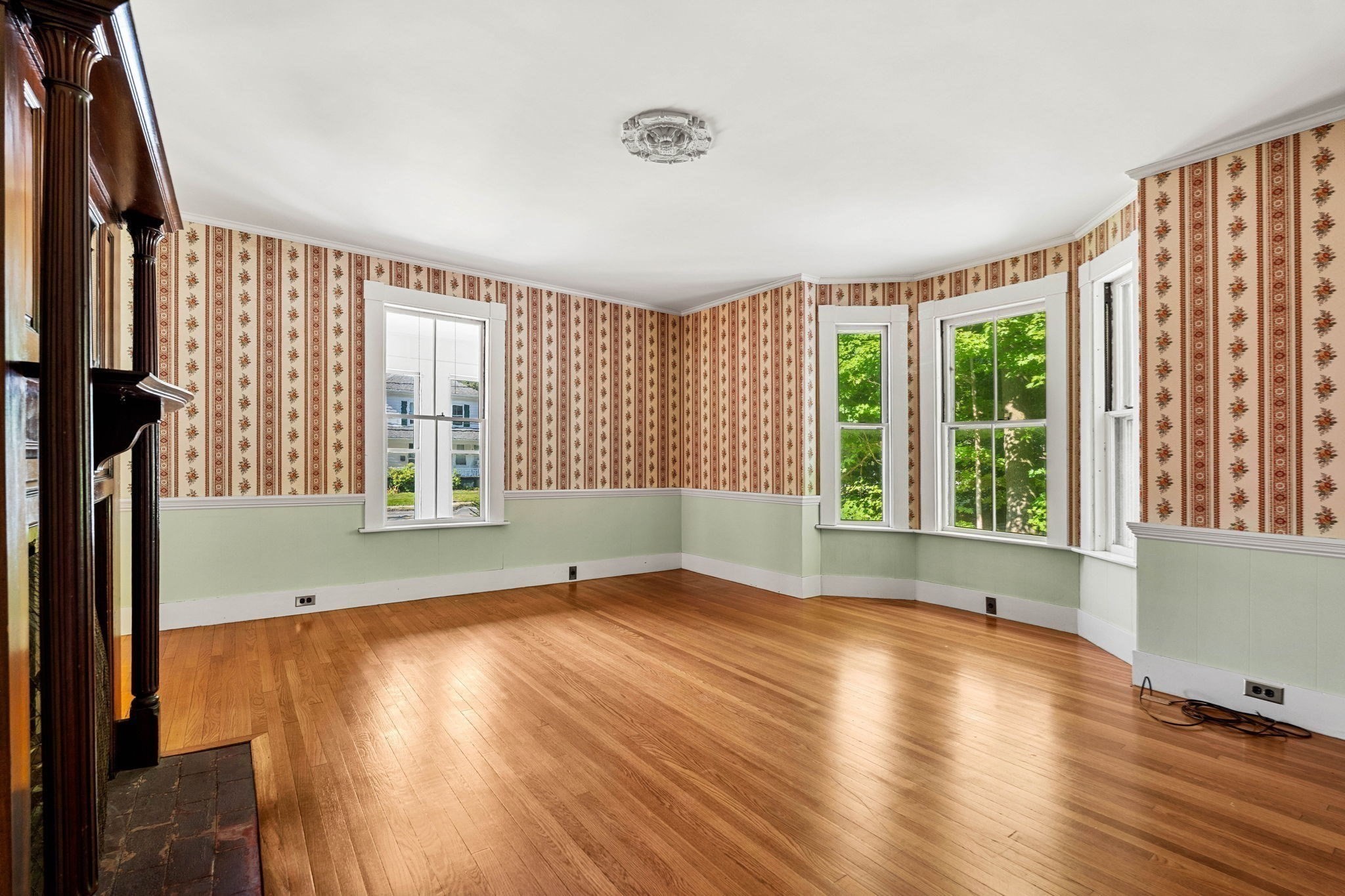 42 Walnut Rd