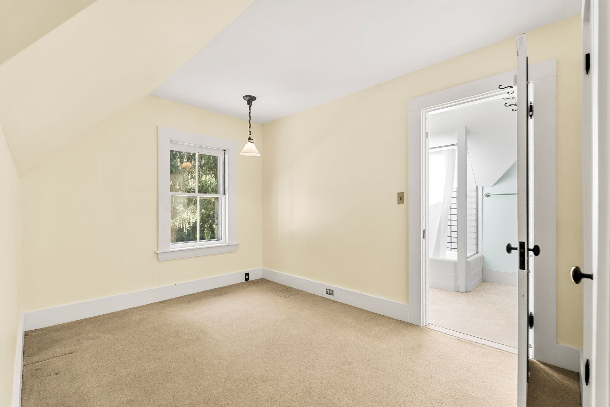 42 Walnut Rd