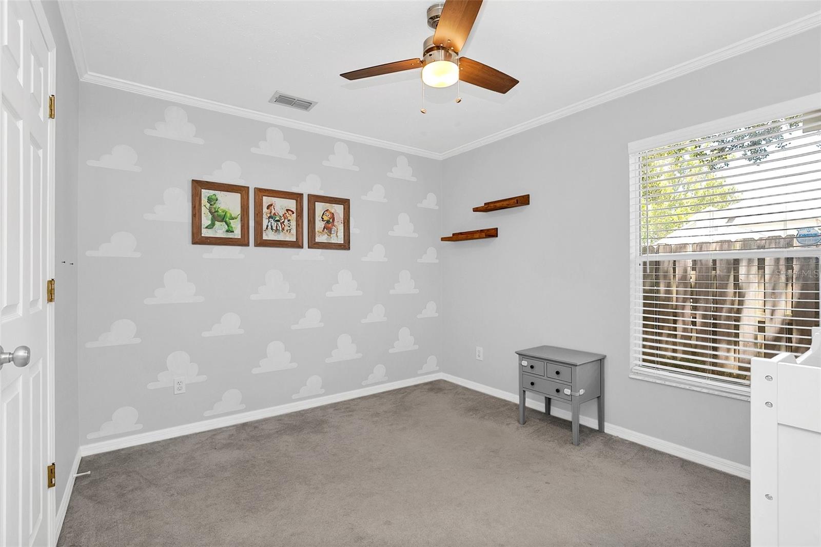 451 QUEENSBRIDGE DR