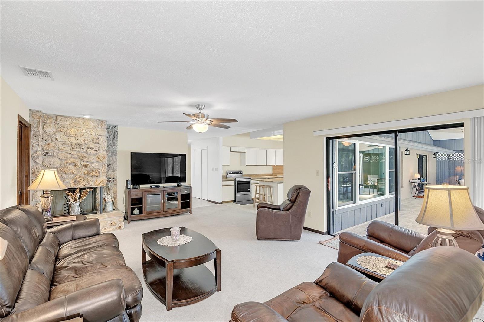 2017 CROWLEY CIR W