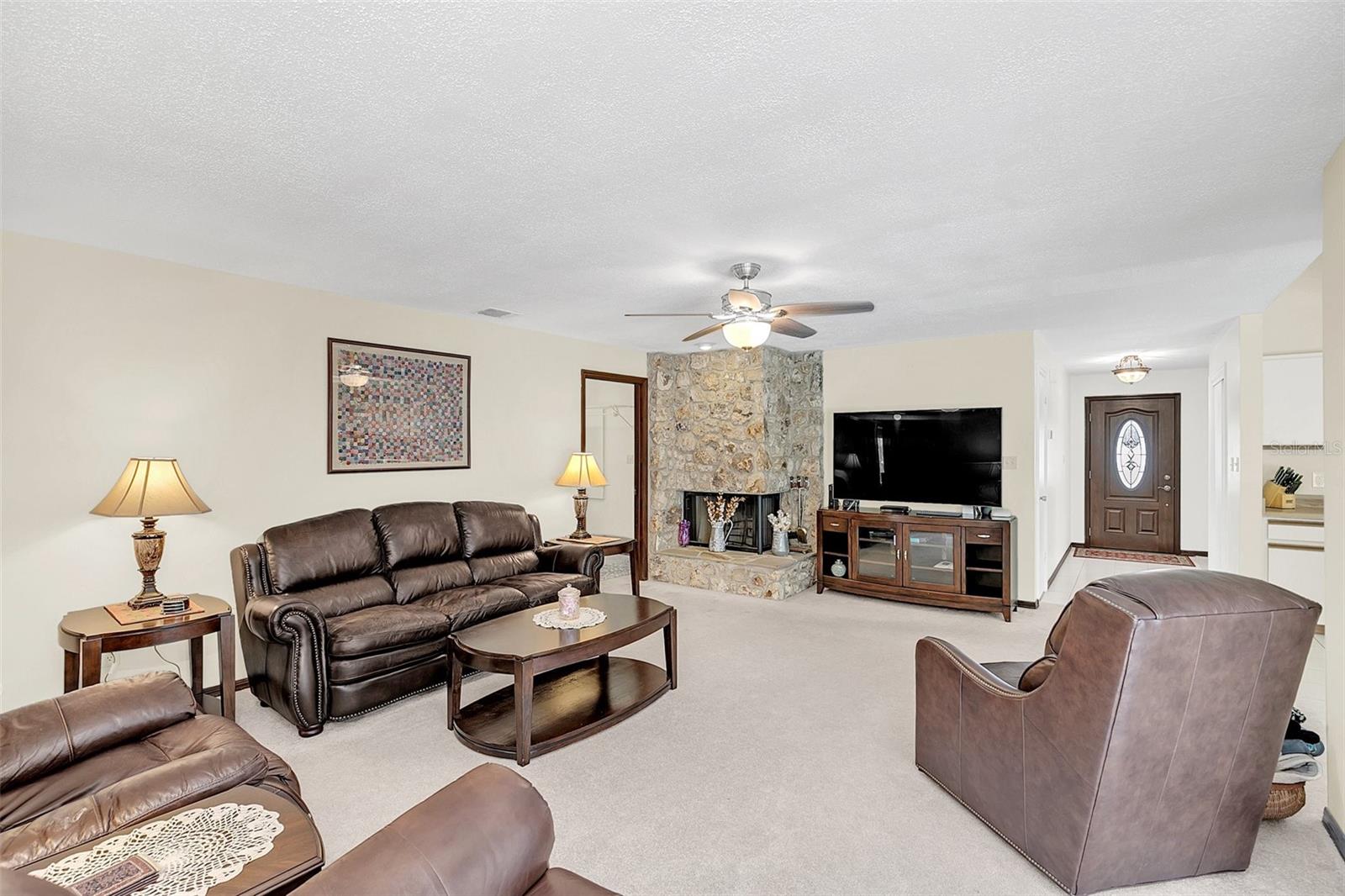 2017 CROWLEY CIR W