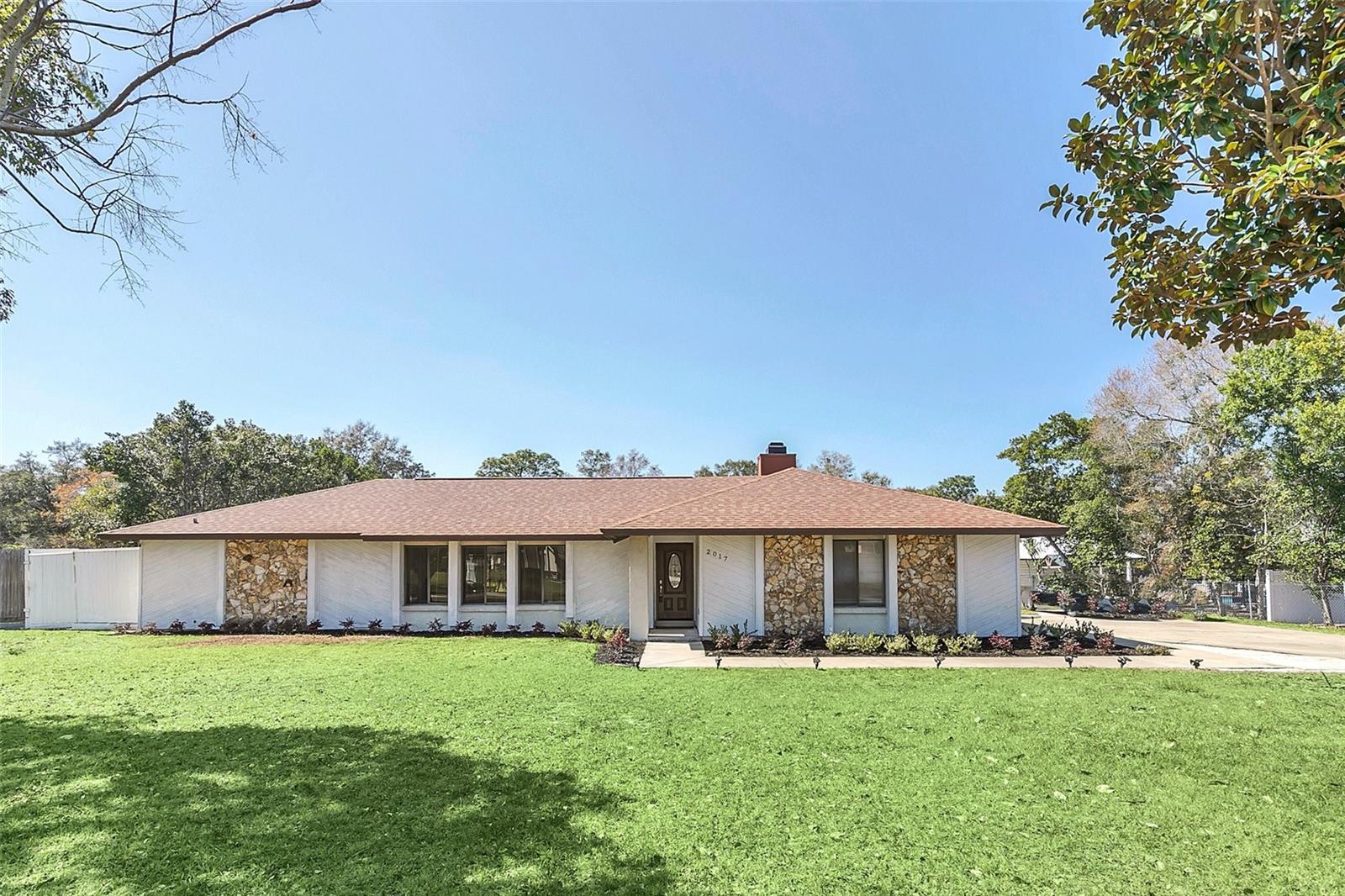 2017 CROWLEY CIR W