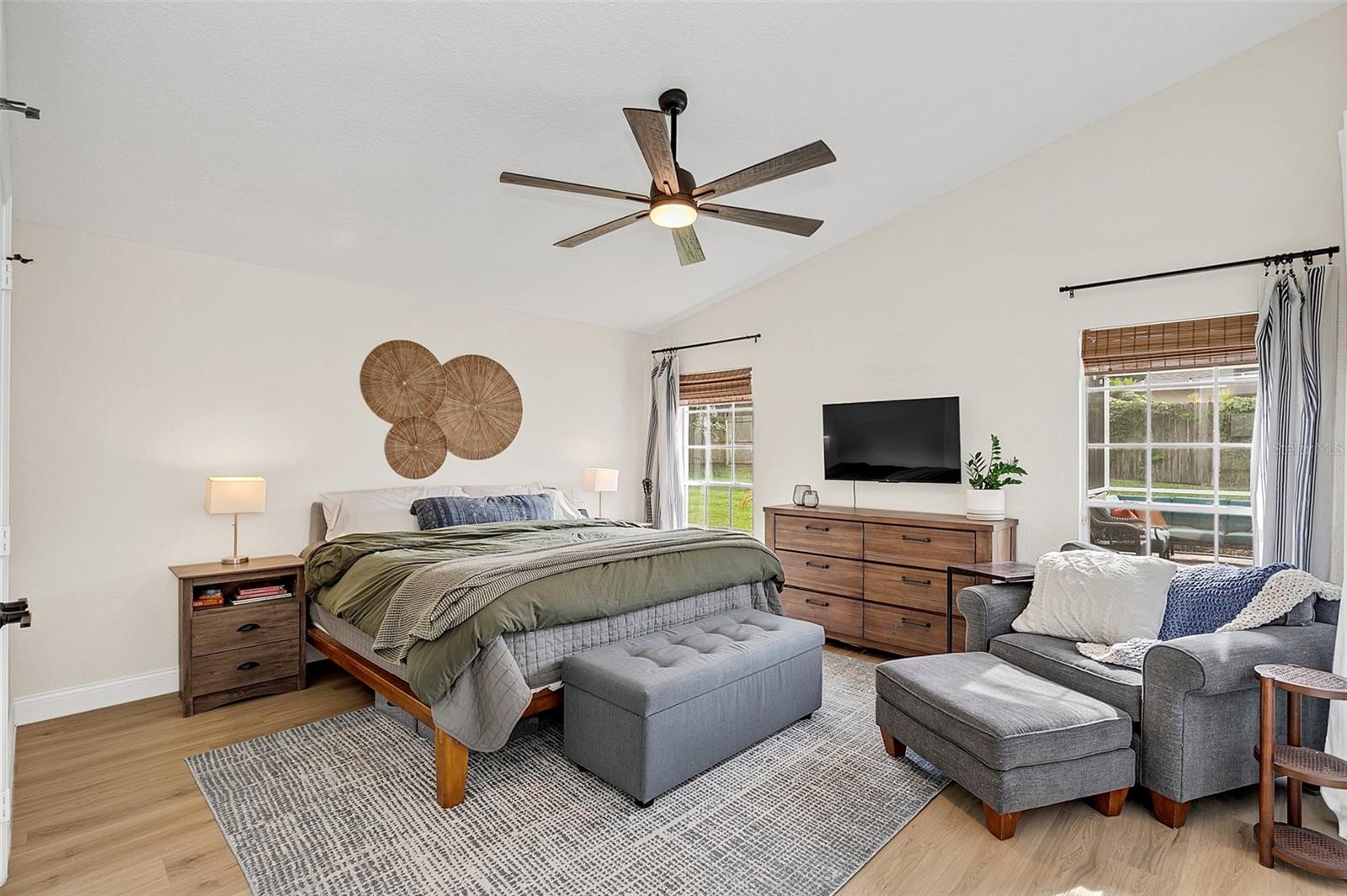 424 CONSERVATORY CV