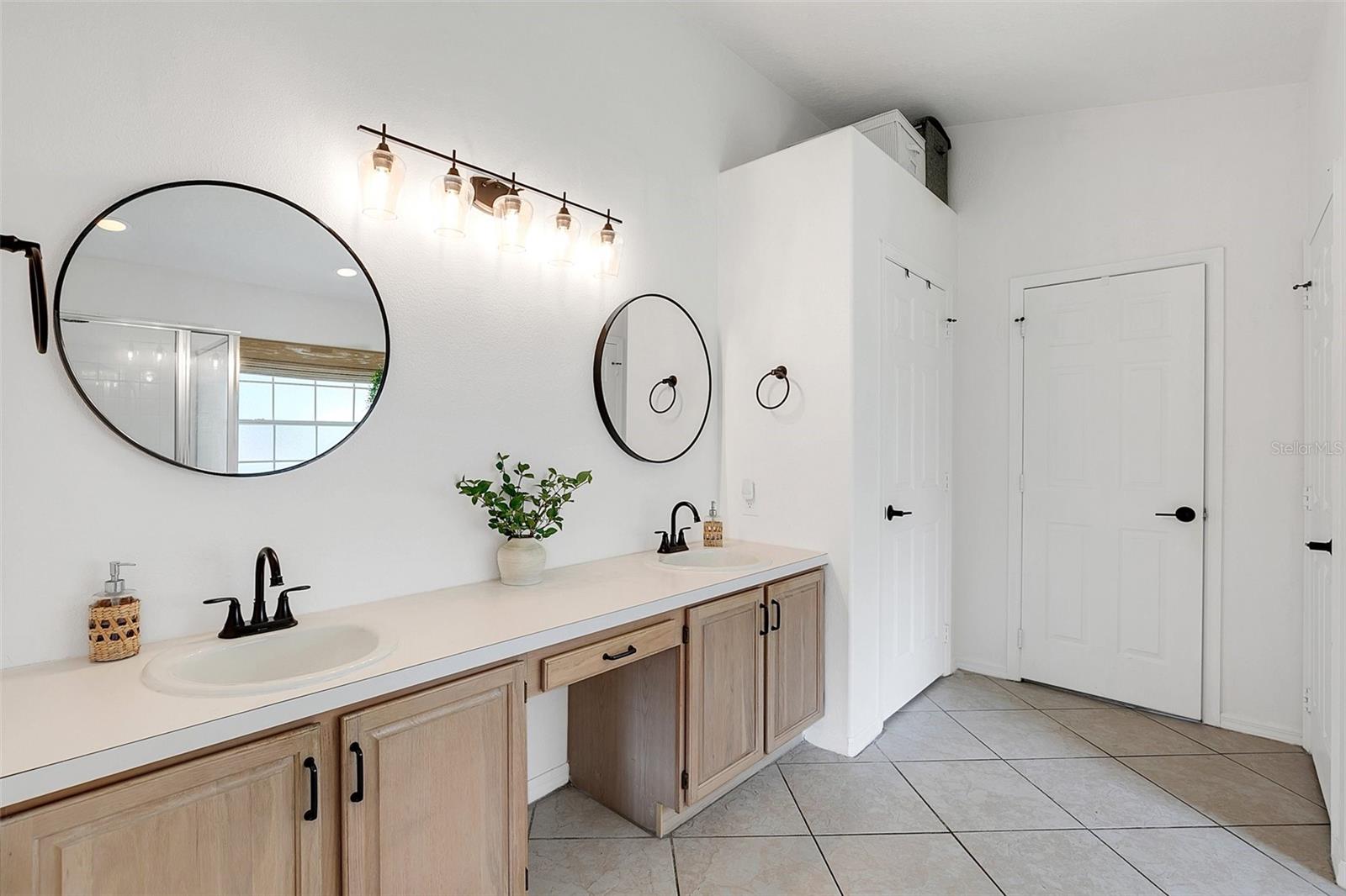 424 CONSERVATORY CV