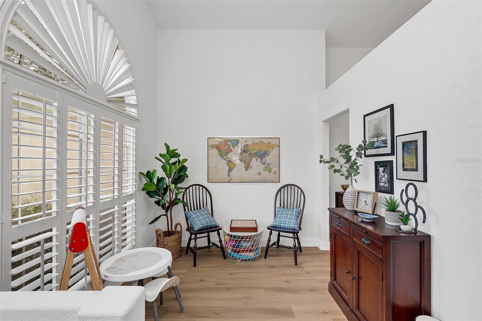 424 CONSERVATORY CV