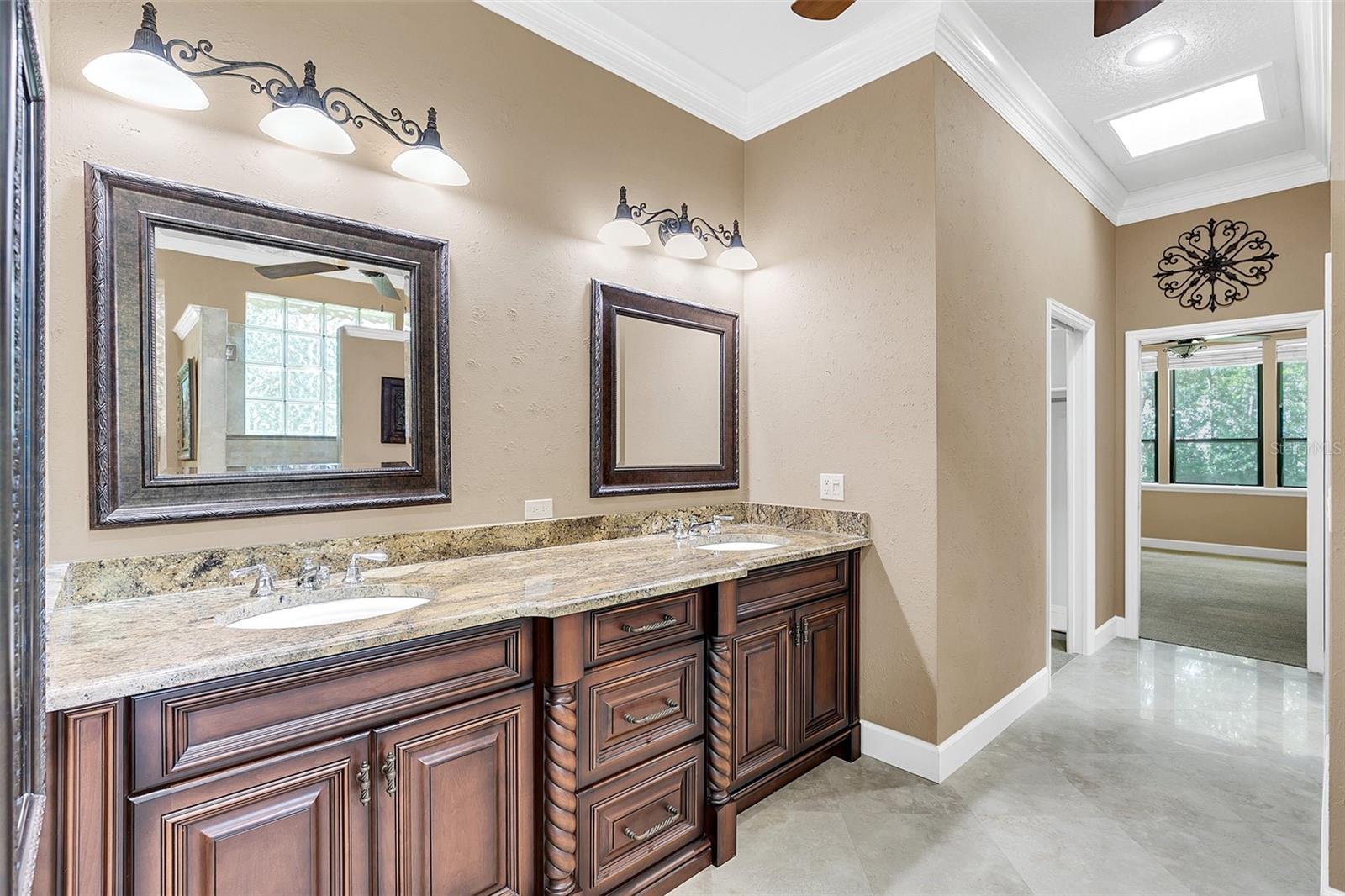 2216 SMOKETREE CT