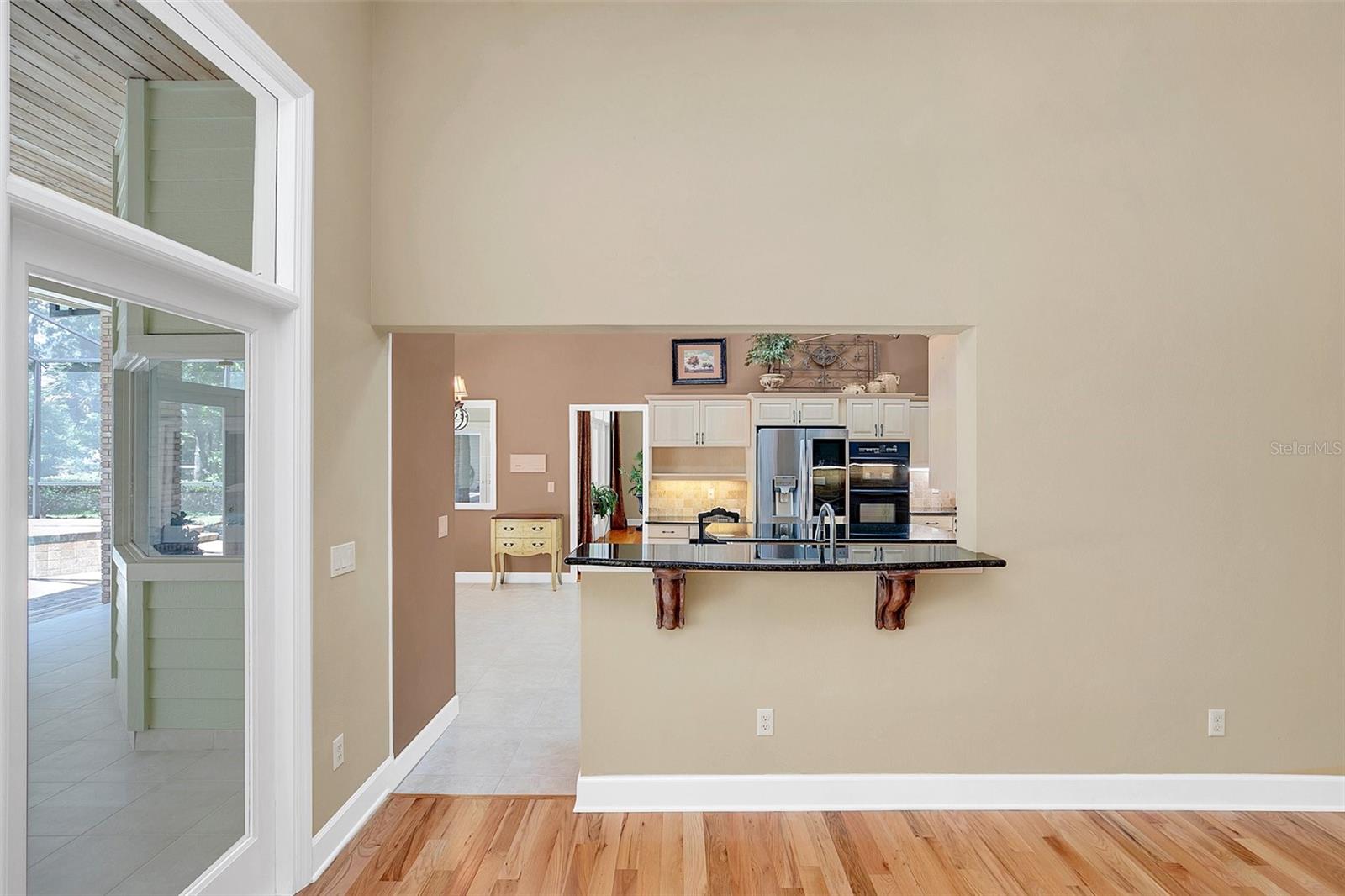 2216 SMOKETREE CT
