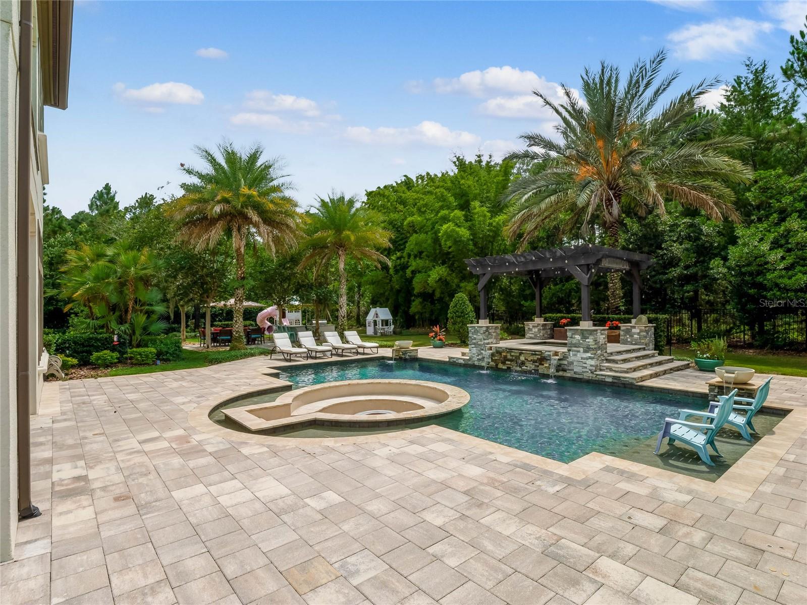 2132 MARKHAM LANDINGS WAY