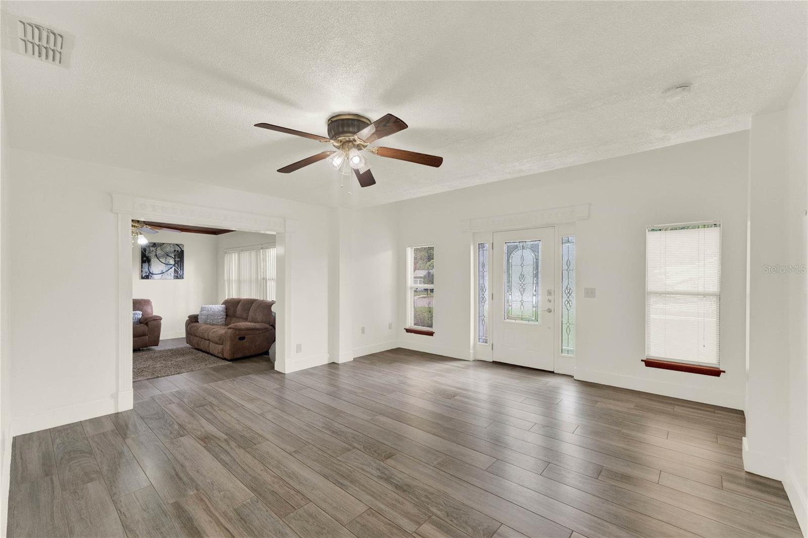 201 FOREST AVE
