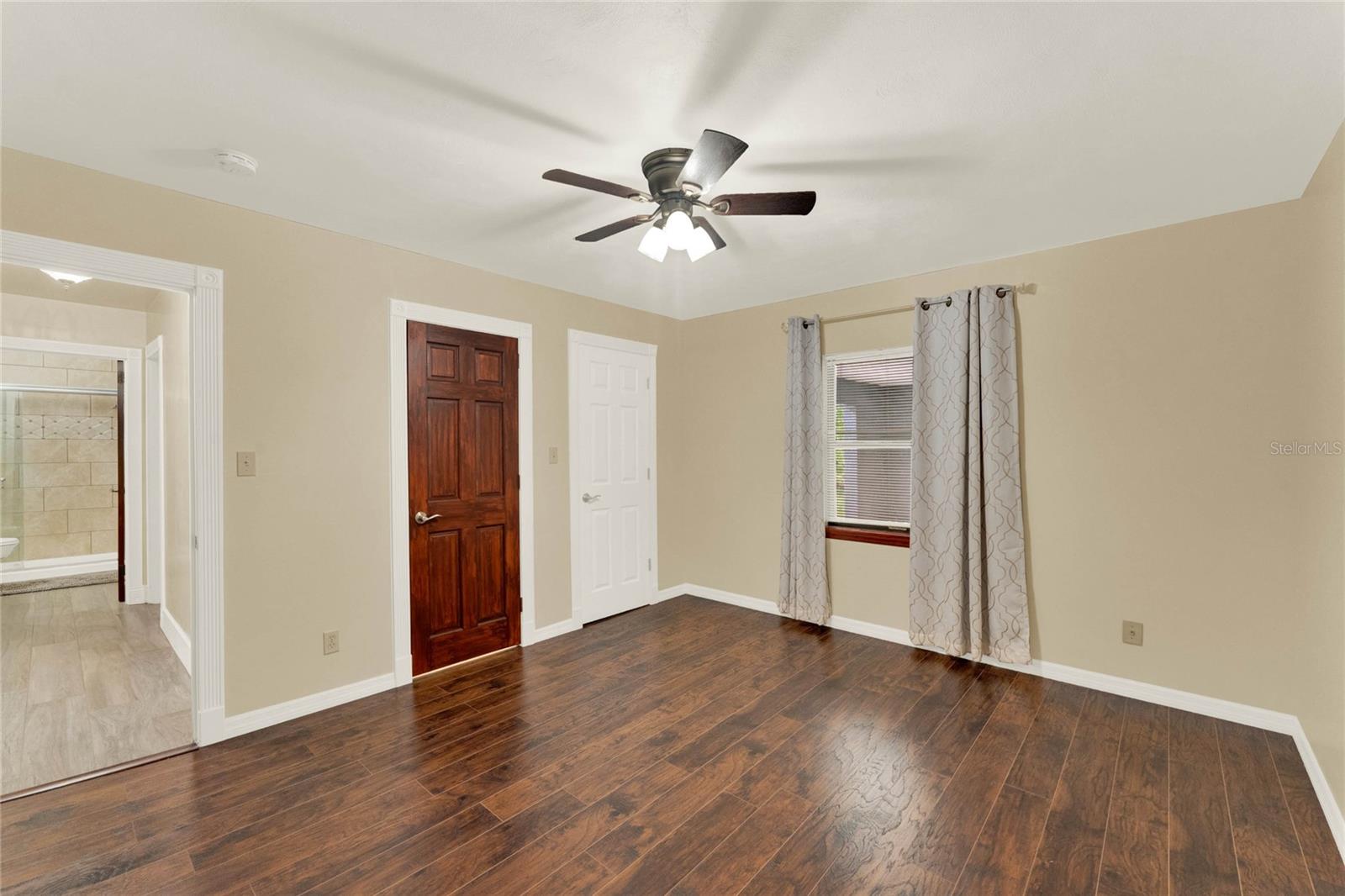 201 FOREST AVE