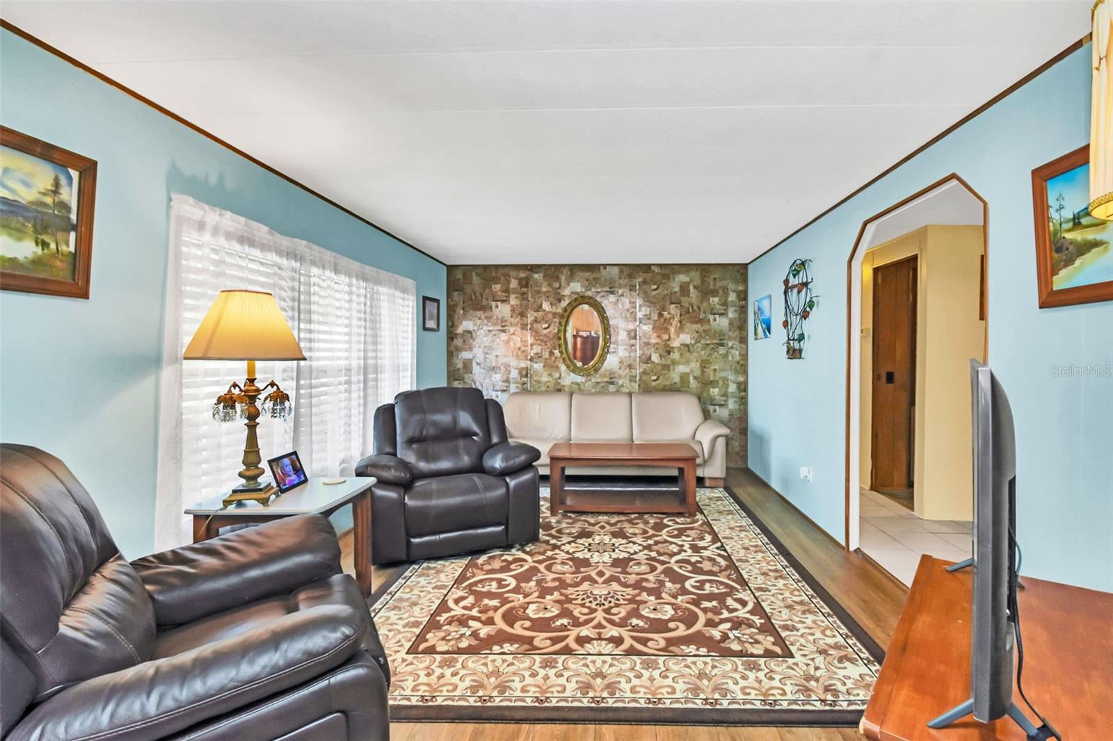 15 LAWRENCE CT