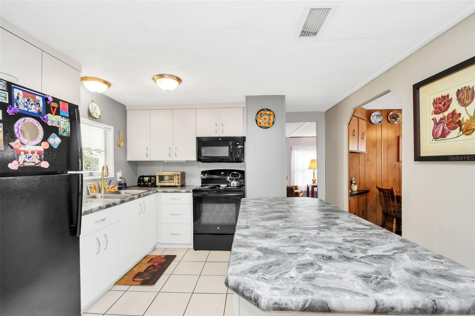 15 LAWRENCE CT