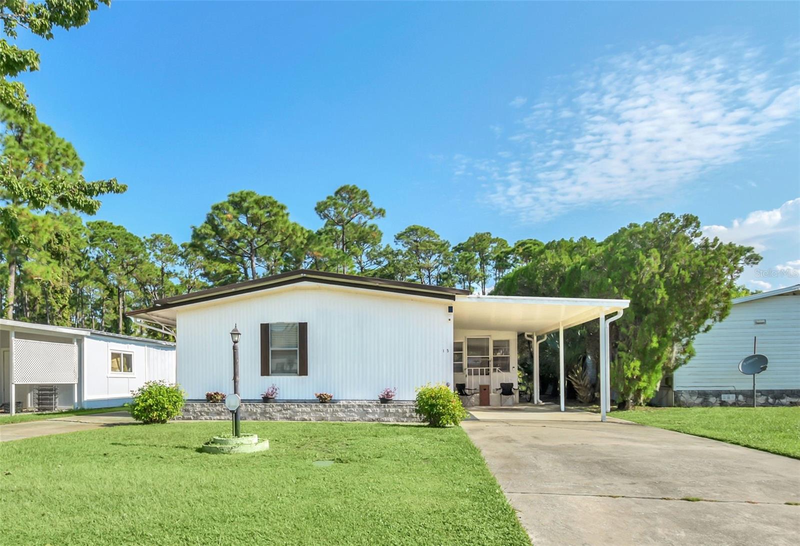 15 LAWRENCE CT