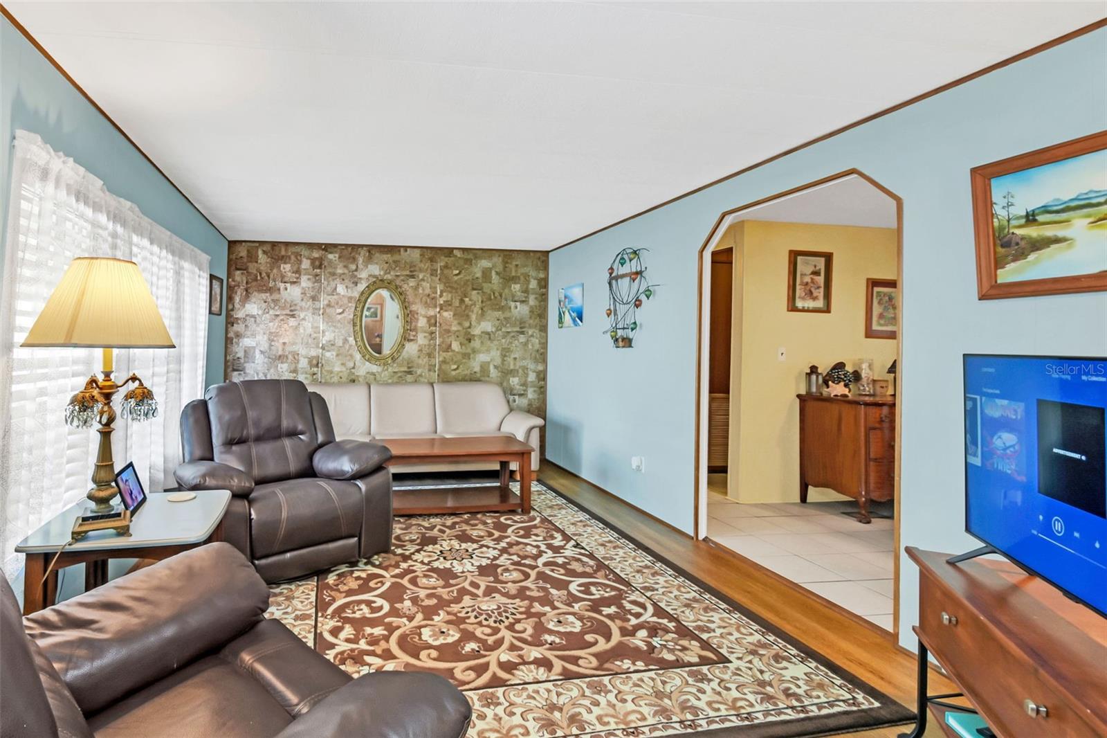 15 LAWRENCE CT