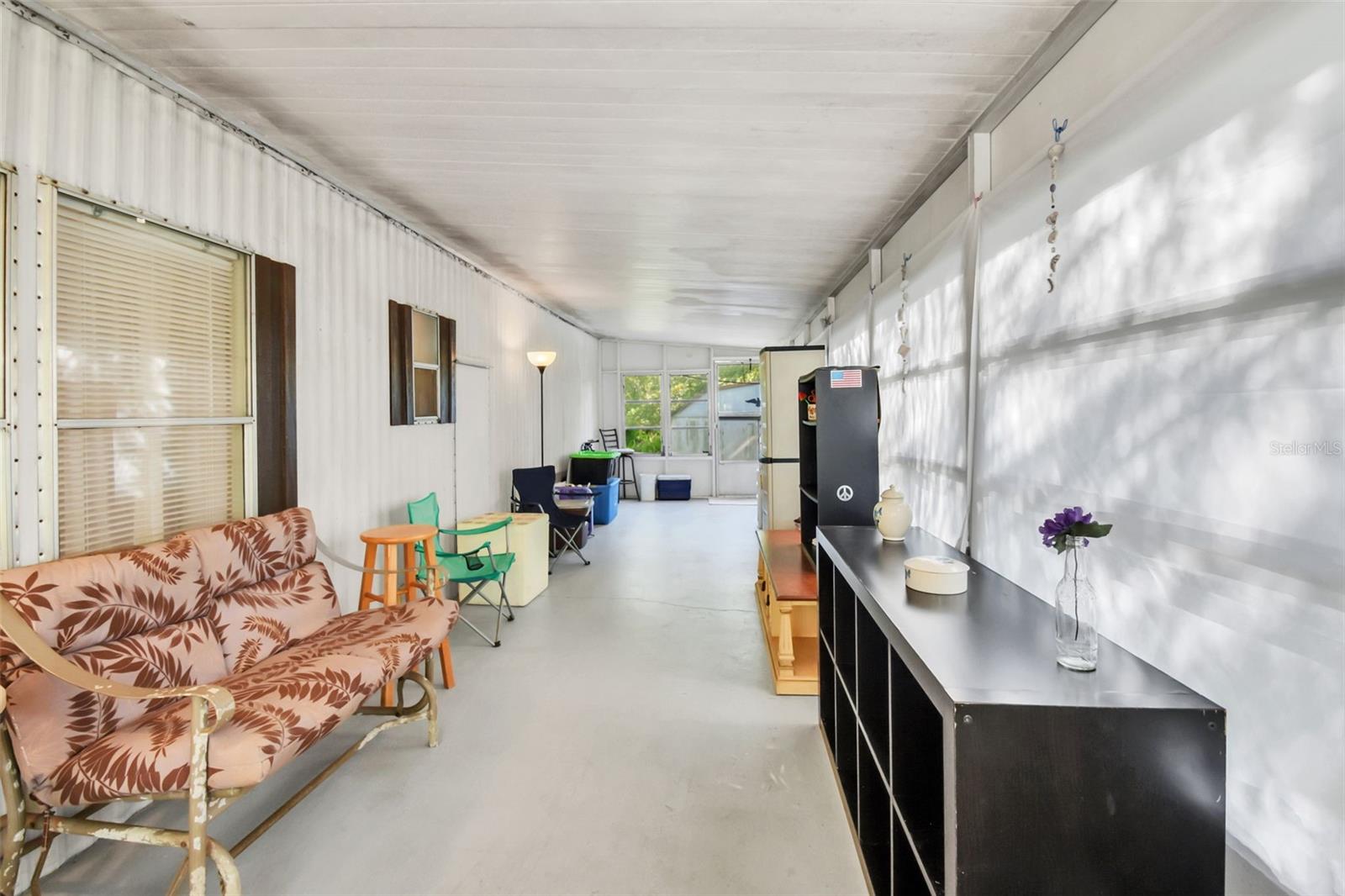 15 LAWRENCE CT
