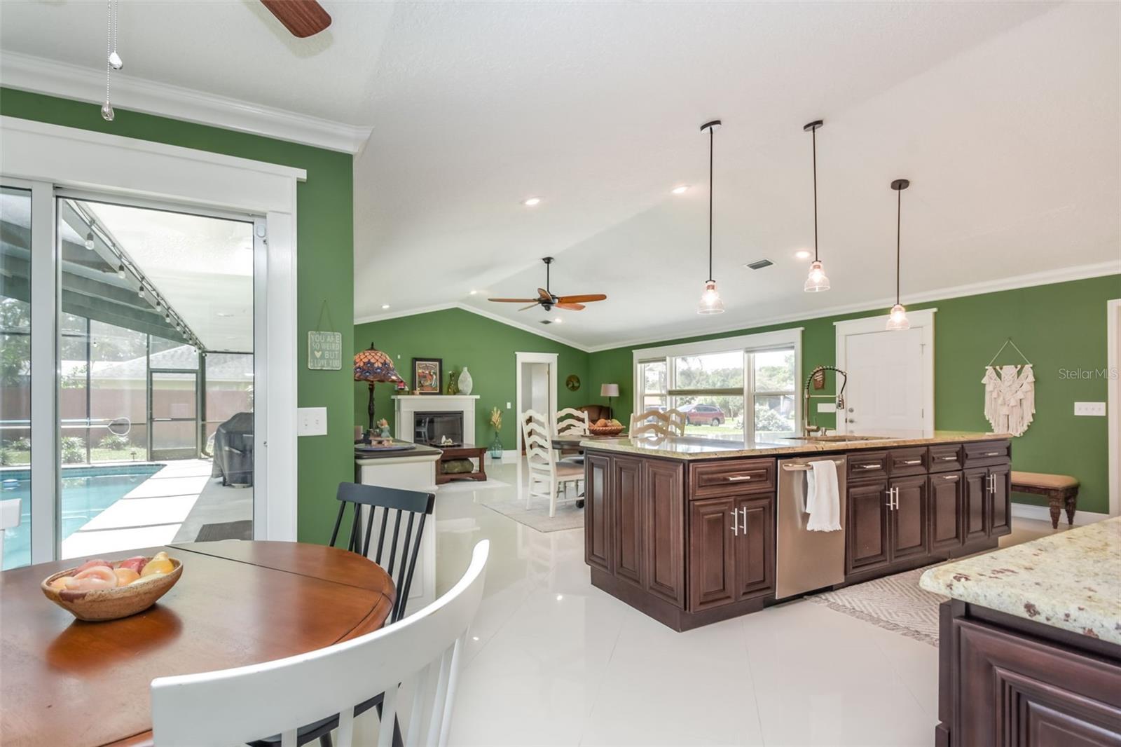 33320 SOMERSET DR