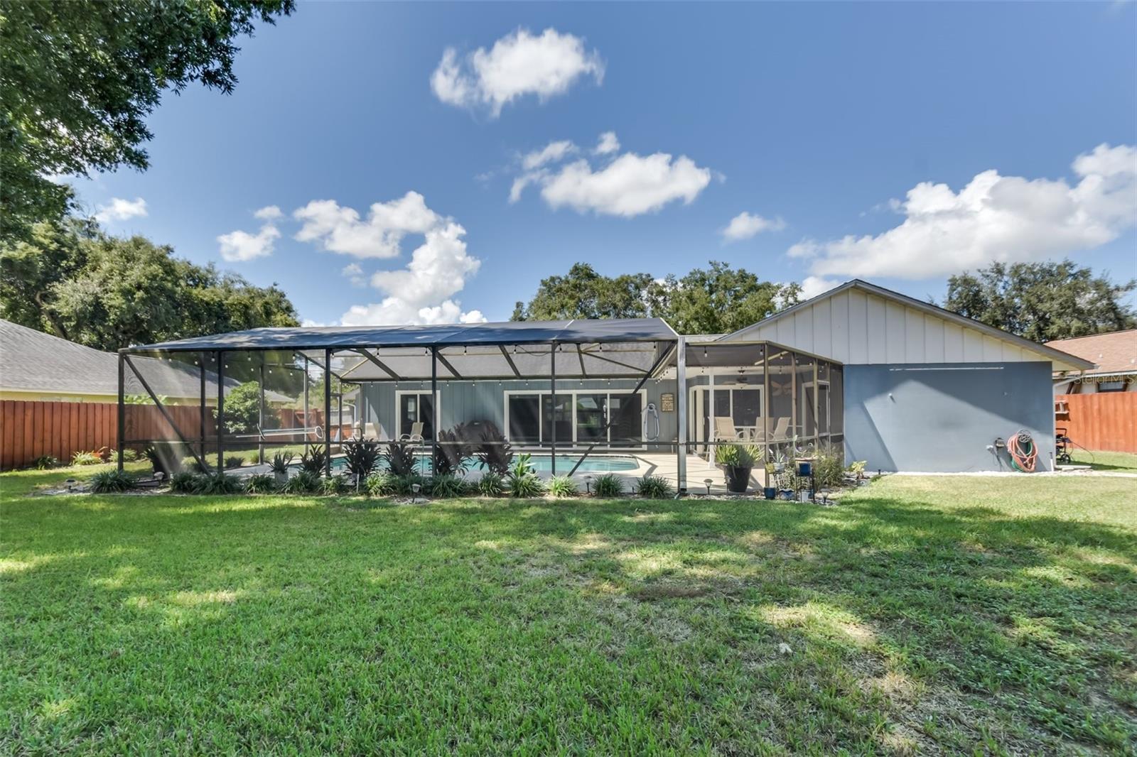 33320 SOMERSET DR