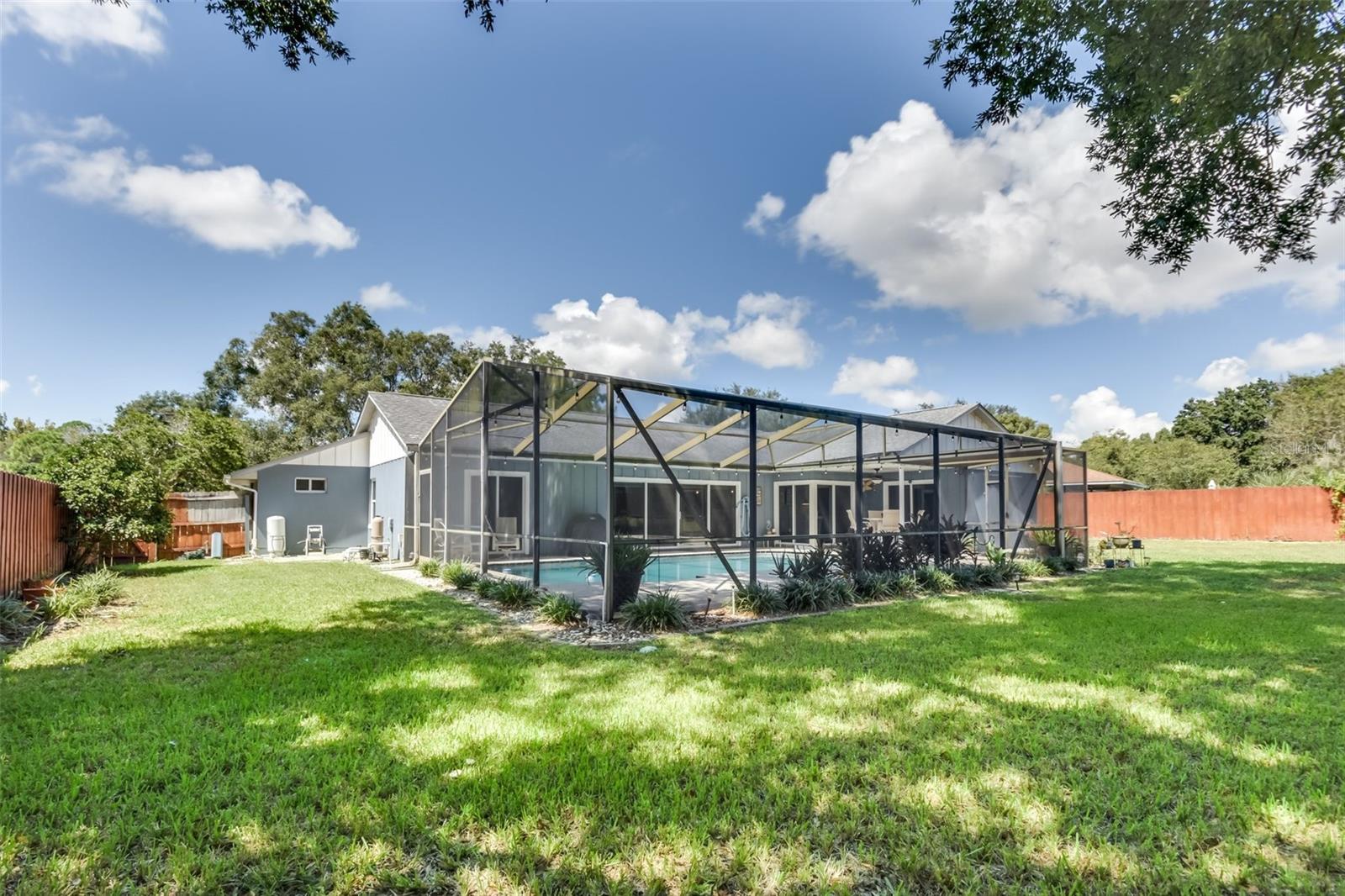 33320 SOMERSET DR