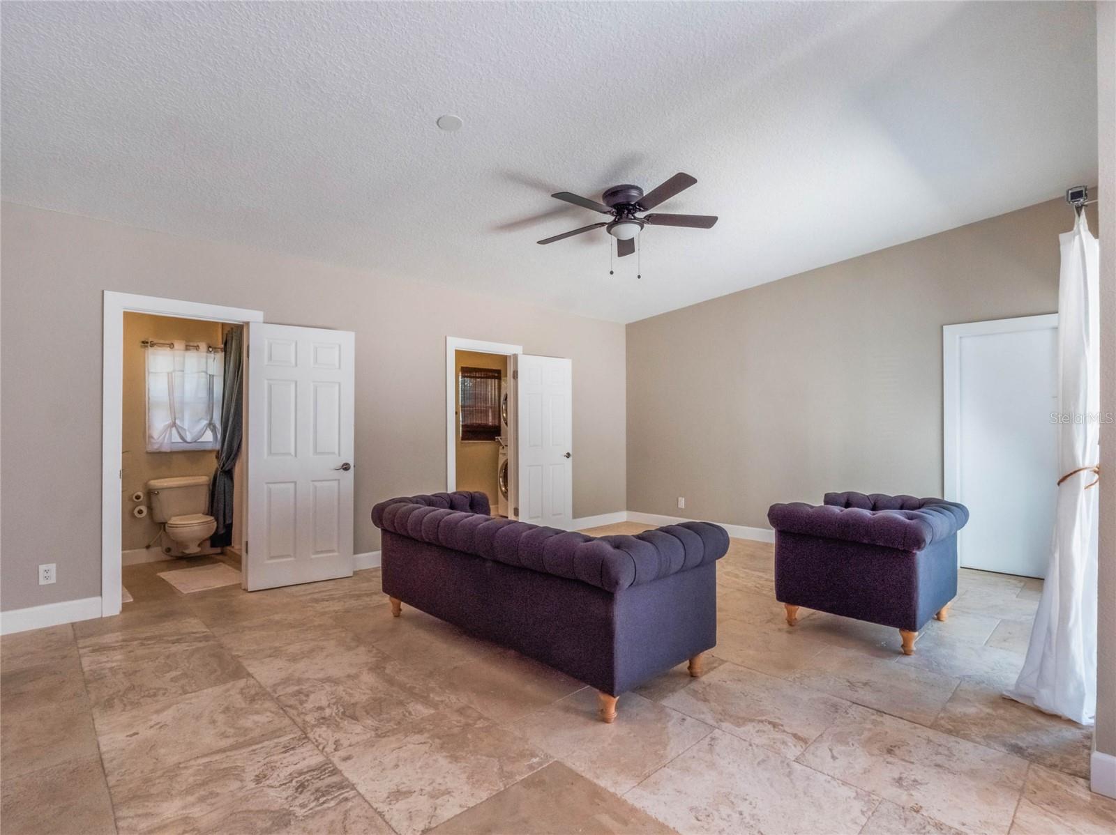 960 SEMINOLE AVE