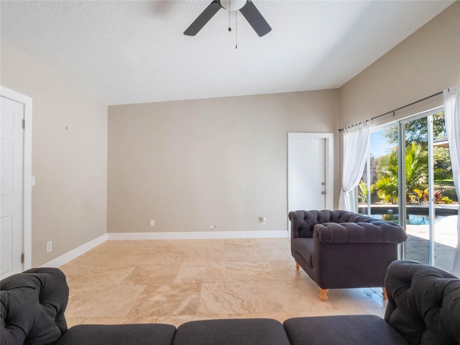 960 SEMINOLE AVE