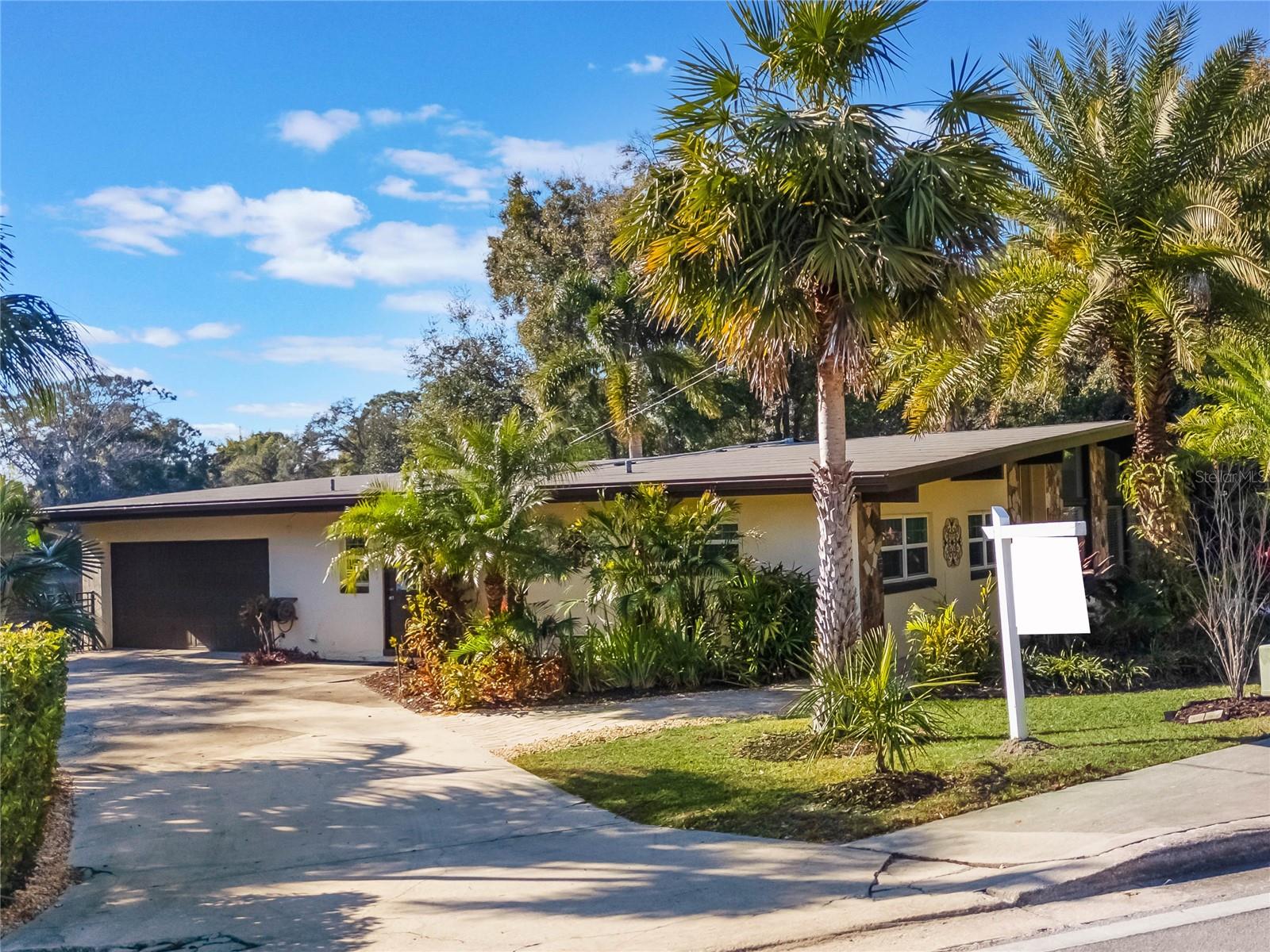 960 SEMINOLE AVE