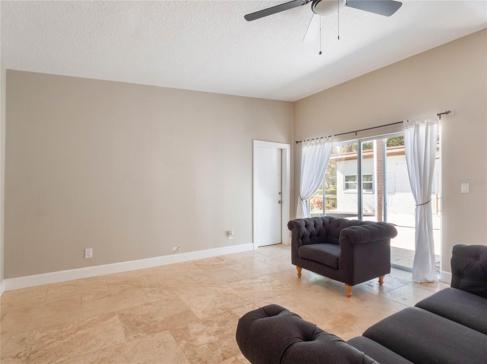 960 SEMINOLE AVE