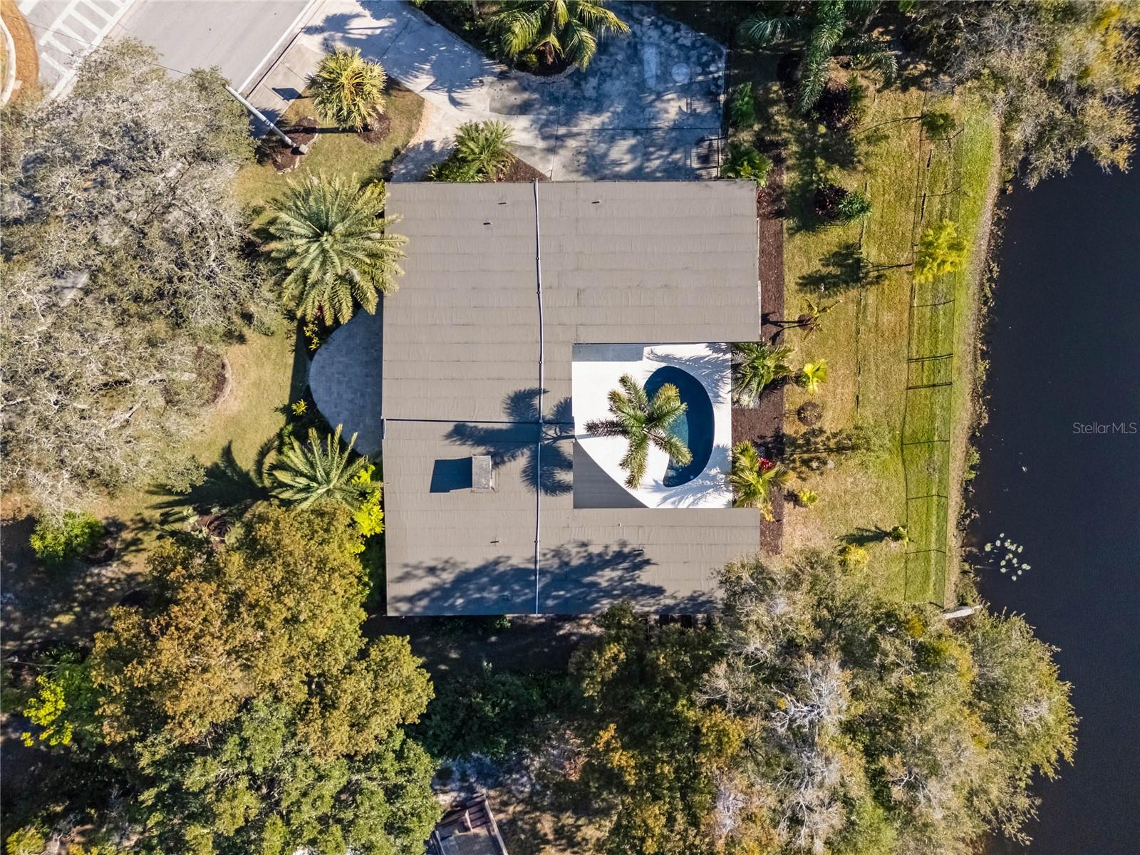 960 SEMINOLE AVE
