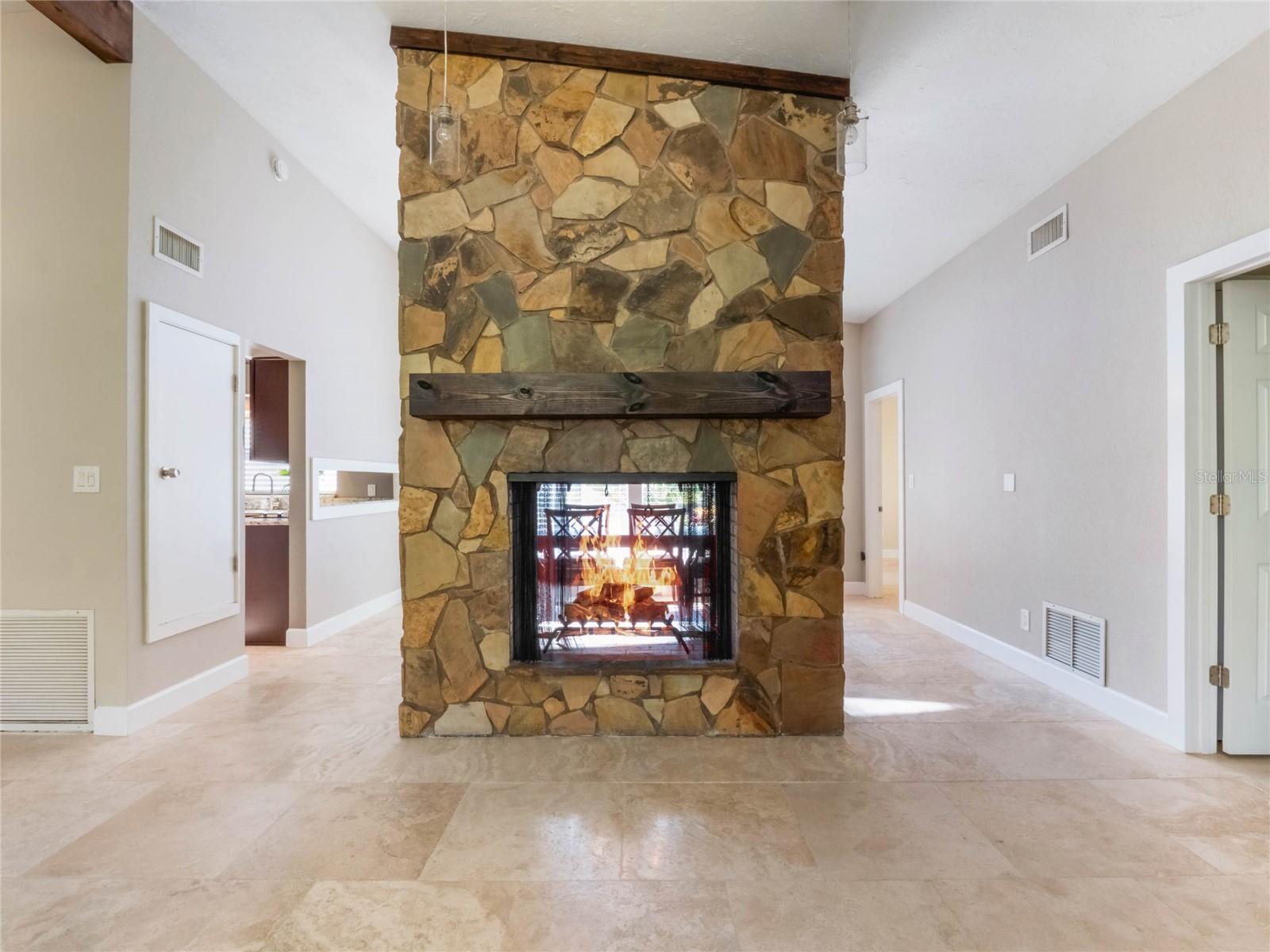 960 SEMINOLE AVE