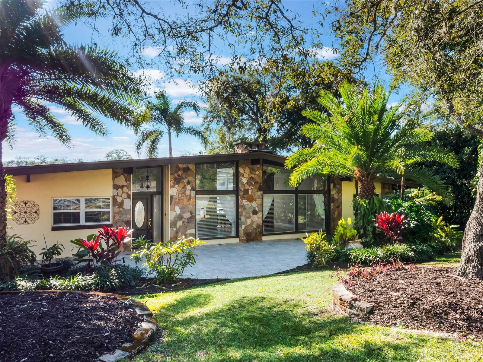 960 SEMINOLE AVE
