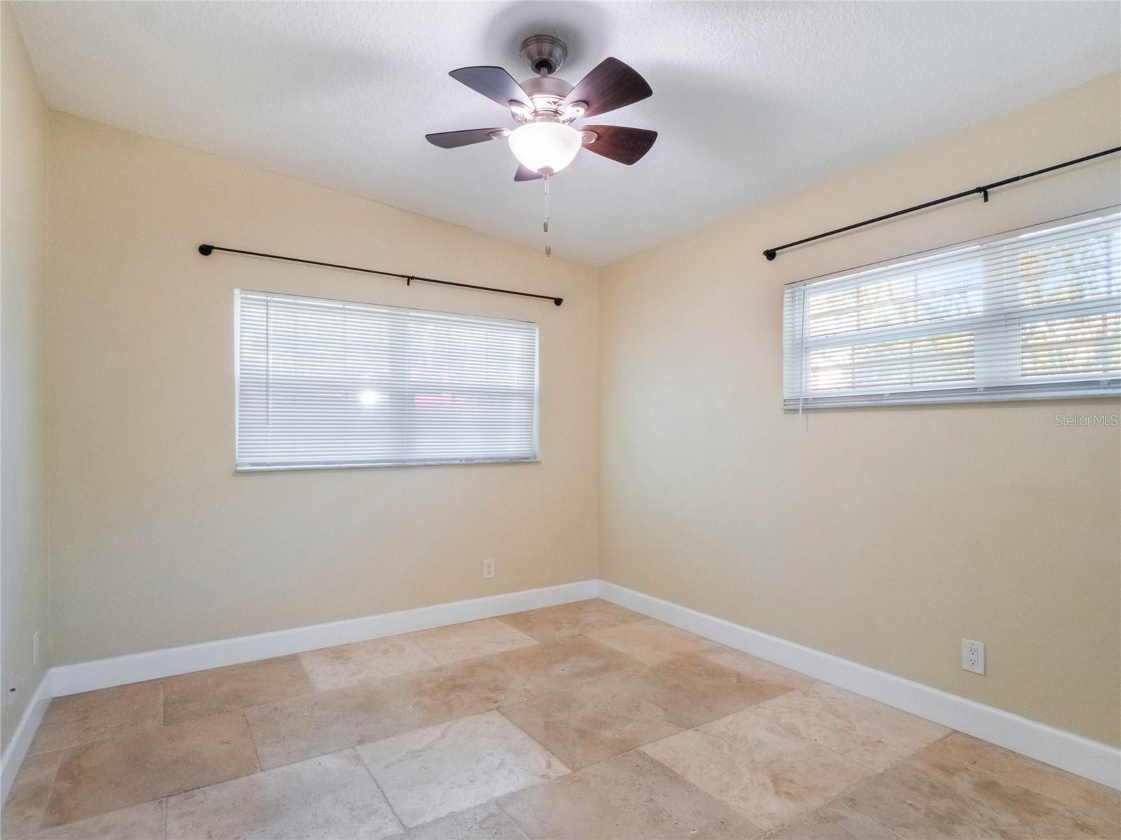 960 SEMINOLE AVE